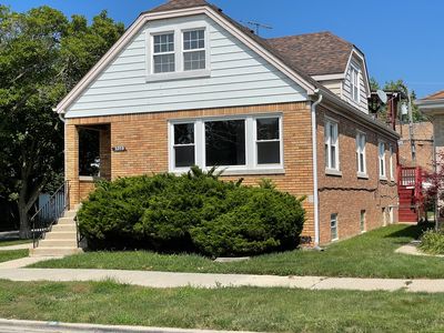 3259 N Neenah Ave