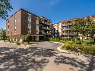 1311 S Finley Rd APT 204