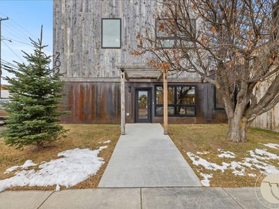 202 Hauser Ave S #3