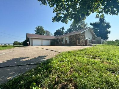 1688 S State Highway Mm