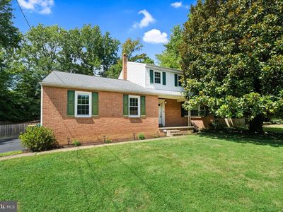 8 Janice Dr