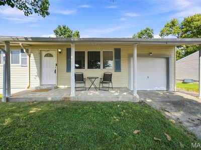 3319 Royal Domain Dr