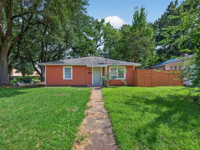 1401 Glen Oak Pl