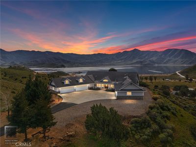 7364 Sierra Vista Dr