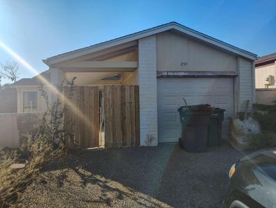 259 Pearl Dr NE