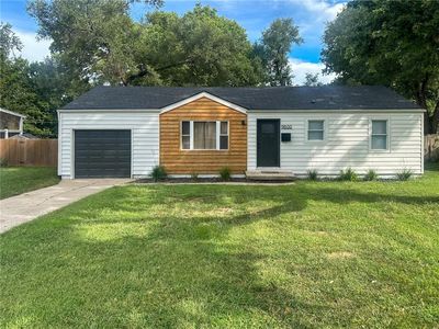 Property at 11600 W 70th St, Shawnee, KS
