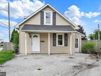 1109 Roosevelt Ave