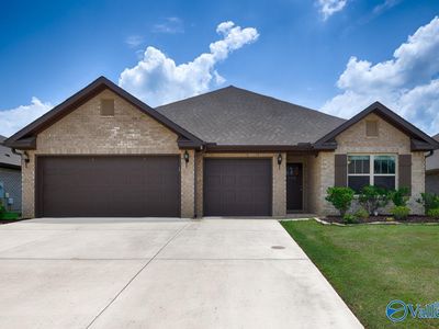 102 Barlow Way