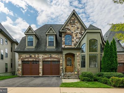 457 Salk Cir