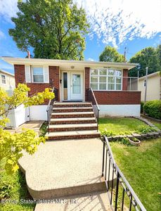88 Barlow Ave