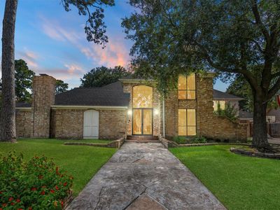 16023 Mickleham Dr