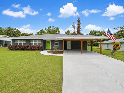 5817 Lake Breeze Ave