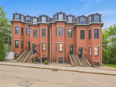 134 Marcella St #1