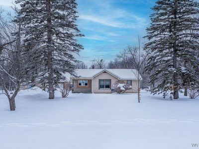 Property at 5848 Shawnee Rd, Sanborn, NY