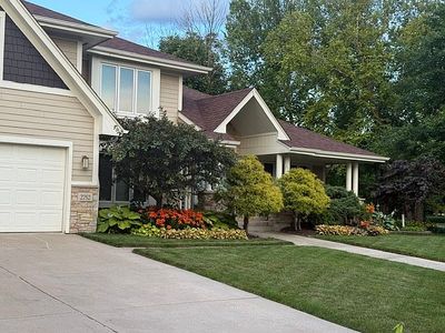 2752 Wendy Dr