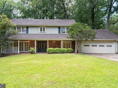 Property at 7140 Duncourtney Dr, Sandy Springs, GA