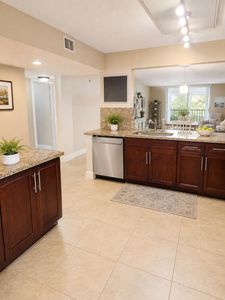 5574 Witney Drive #206