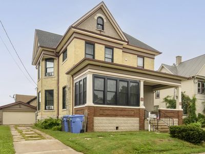 406 South 3rd STREET