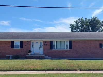 407 E Walnut St