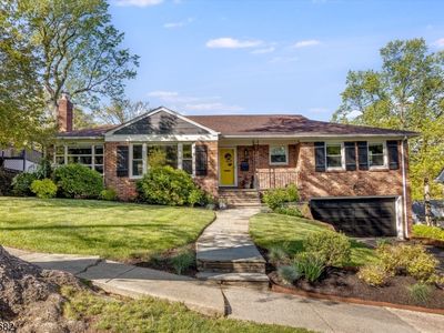 29 Bradford Ave