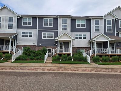 689 Village Dr