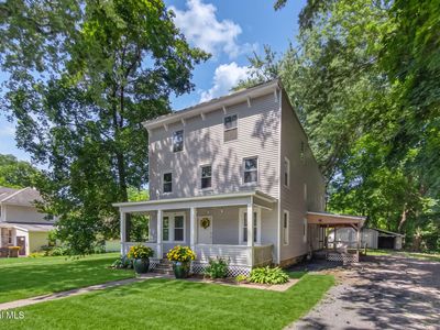 11 Parkis Street