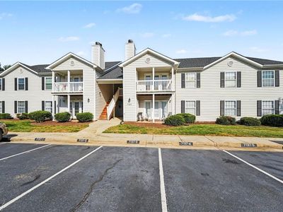 7137 W Friendly Ave APT C