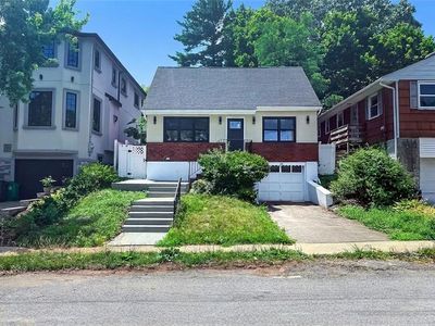 78 Sparkill Ave