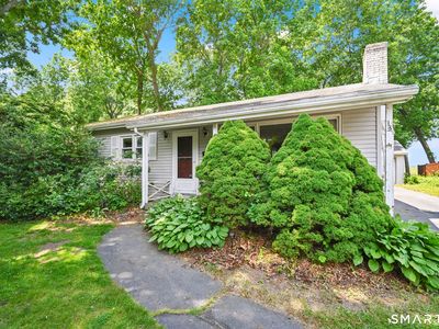 13 Briarwood Drive
