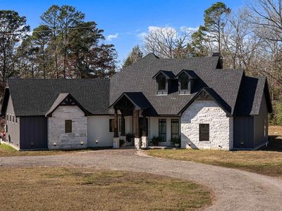 121 Private Road 6451
