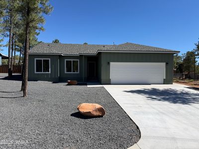 221 W White Fir Dr