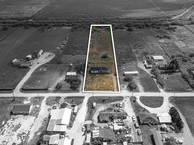 Property at 32360 Lemon Dr, Los Fresnos, TX
