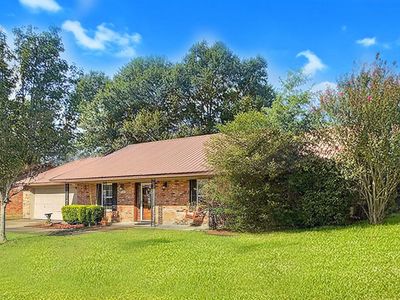 1402 Meadowbrook Dr