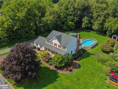 204 Fence Row Dr