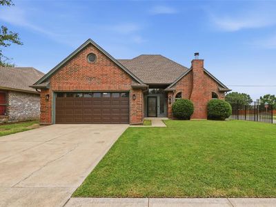 8101 Timothy Ln