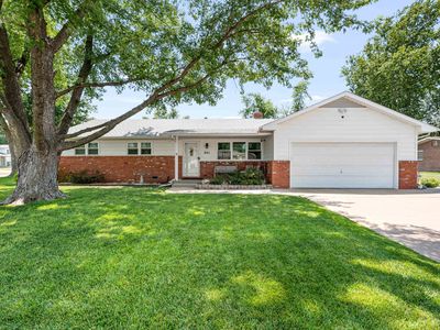 801 N Emerson Ave