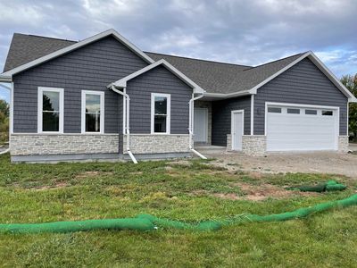 904 Whisper Falls Ct