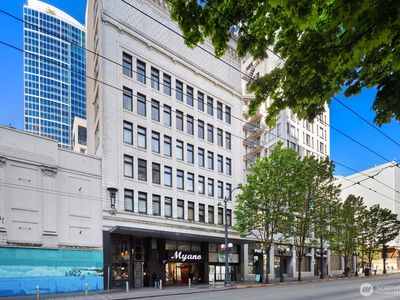 1519 3rd Avenue #504