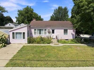 Property at 918 W 1st St, Sumner, IA