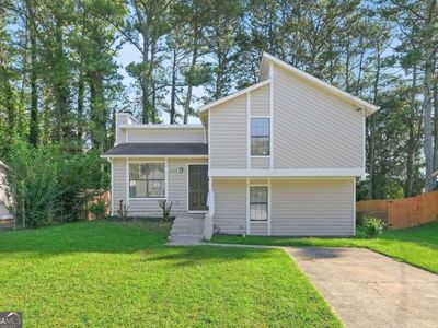Property at 6237 Creekford Dr, Lithonia, GA