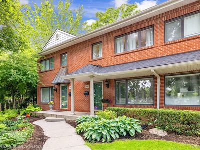 Property at 1005 N Old Woodward Ave, Birmingham, MI