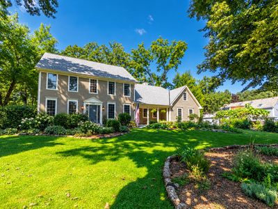 Property at 318 Timber Trl, Batavia, IL