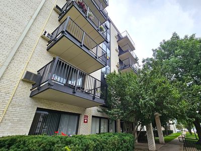 9701 N Dee Rd Unit 6M
