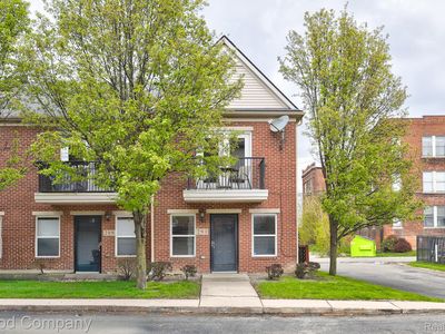 291 E Palmer St #12