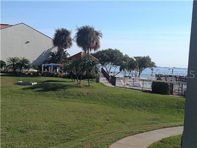1515 PINELLAS BAYWAY S #17