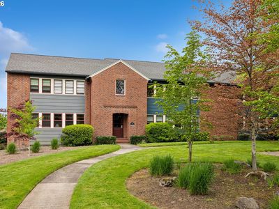 255 NE 61st Ave Unit 19