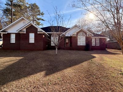Property at 615 Lawson Dr, Troy, AL
