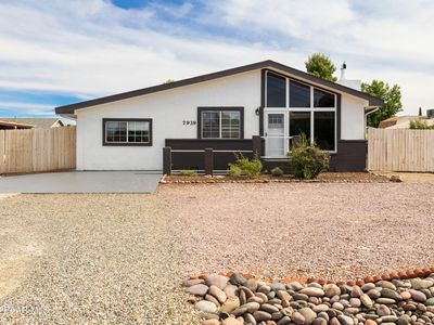 7939 E Marigold Ln