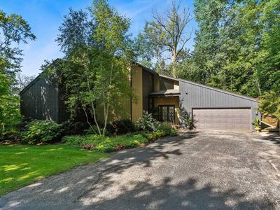 W3895 Highview Dr