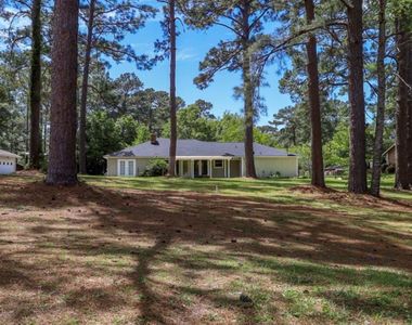 329 Broadmoor Dr